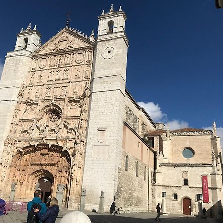 Espacios Blanco Plaza Del Viejo Coso Valladolid Bagian luar foto